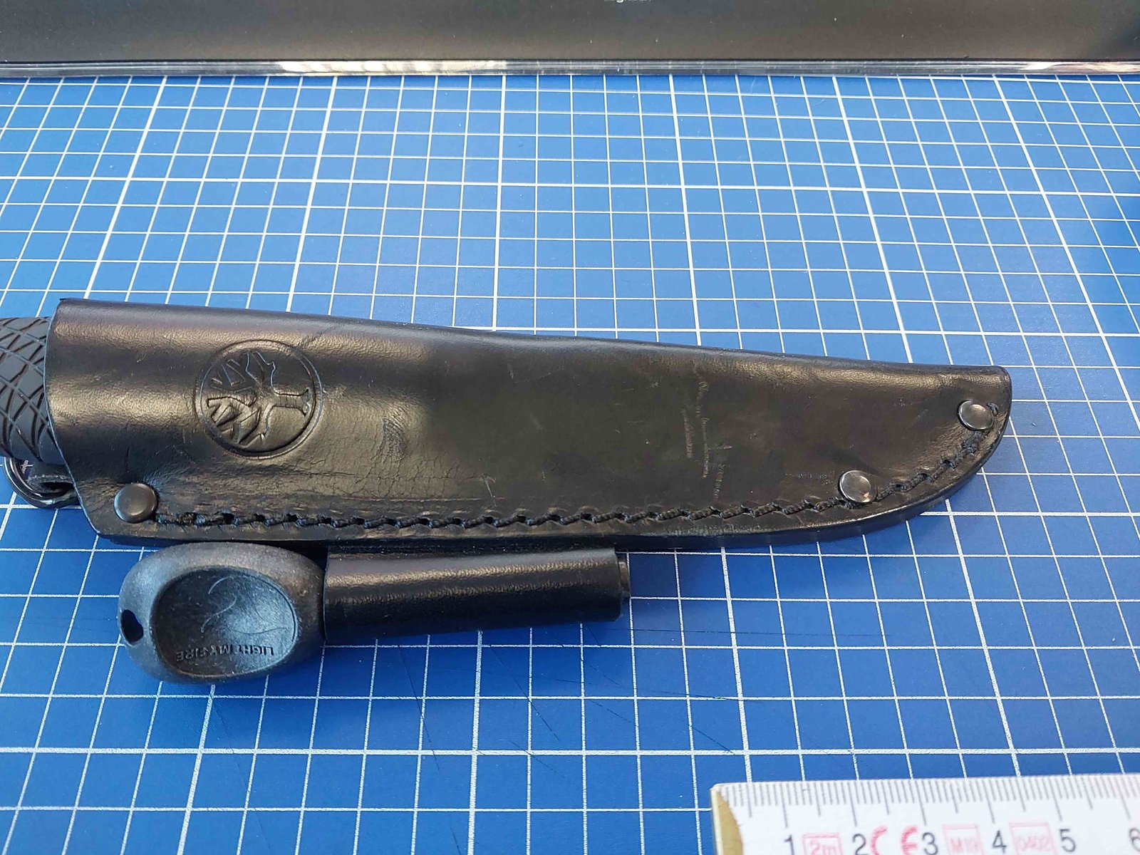 Böker Bronco 9a - Scheide.jpg