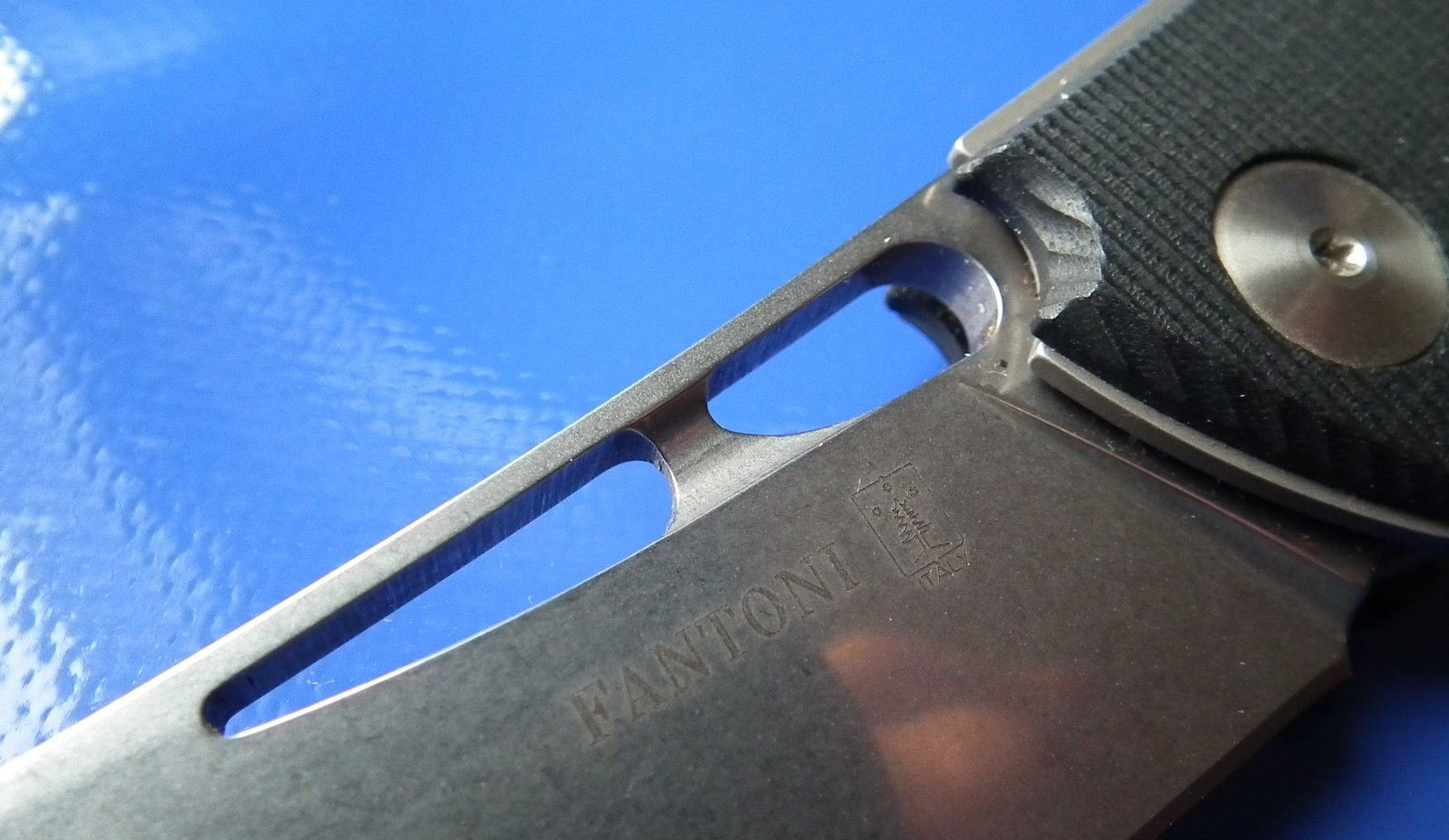 Fantoni CUT (3).JPG