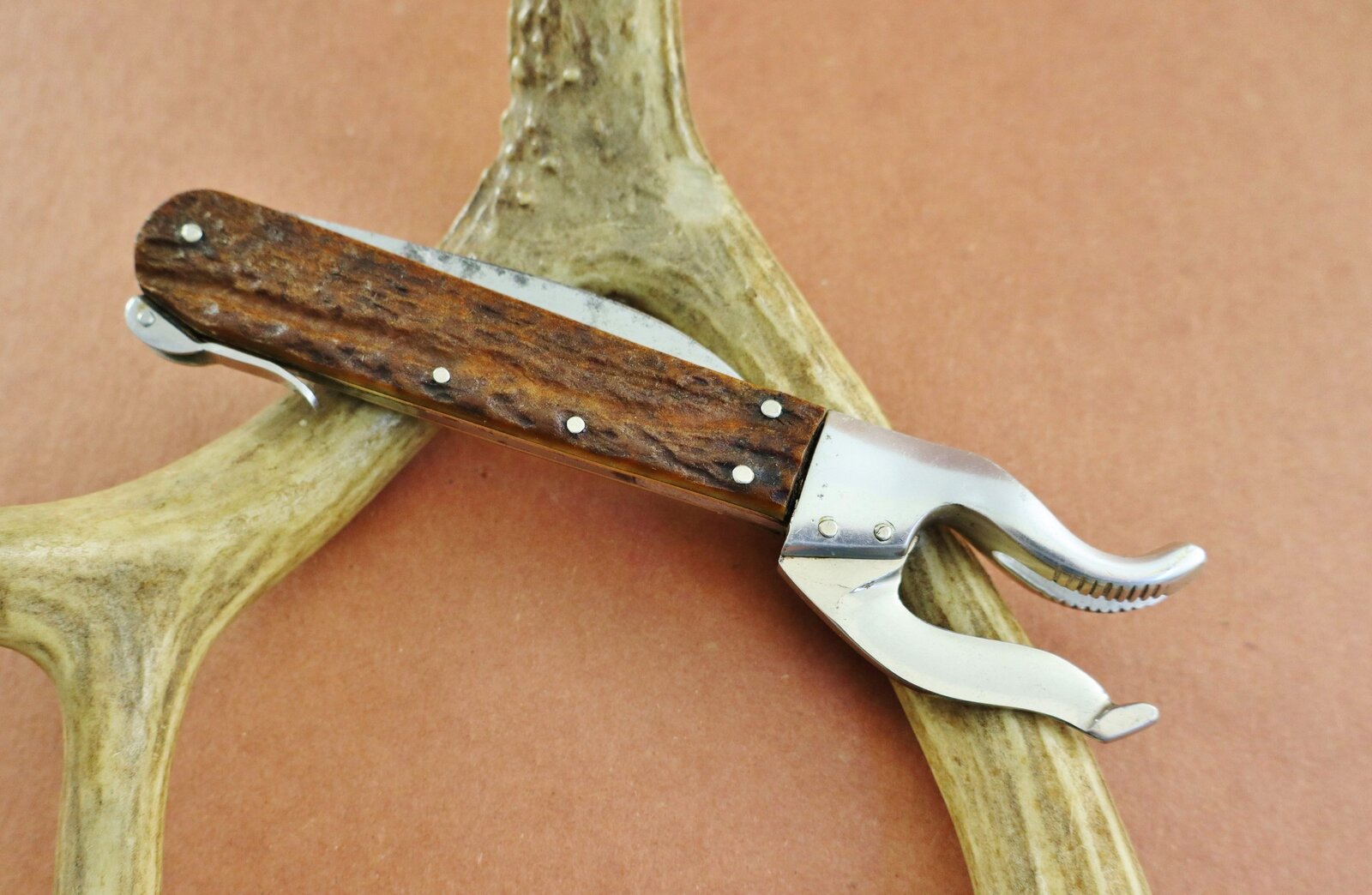 Henckels Hunting Knife Cutter 2 (2800x1826).jpg
