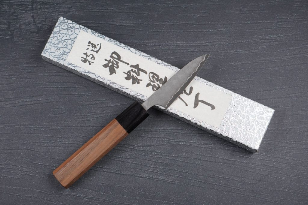Knife-Art-Kochmesser-Petty-Nao-Yamamoto-75mm-VG10-Walnuss-Frontal-mit-Box-1024x683.jpg