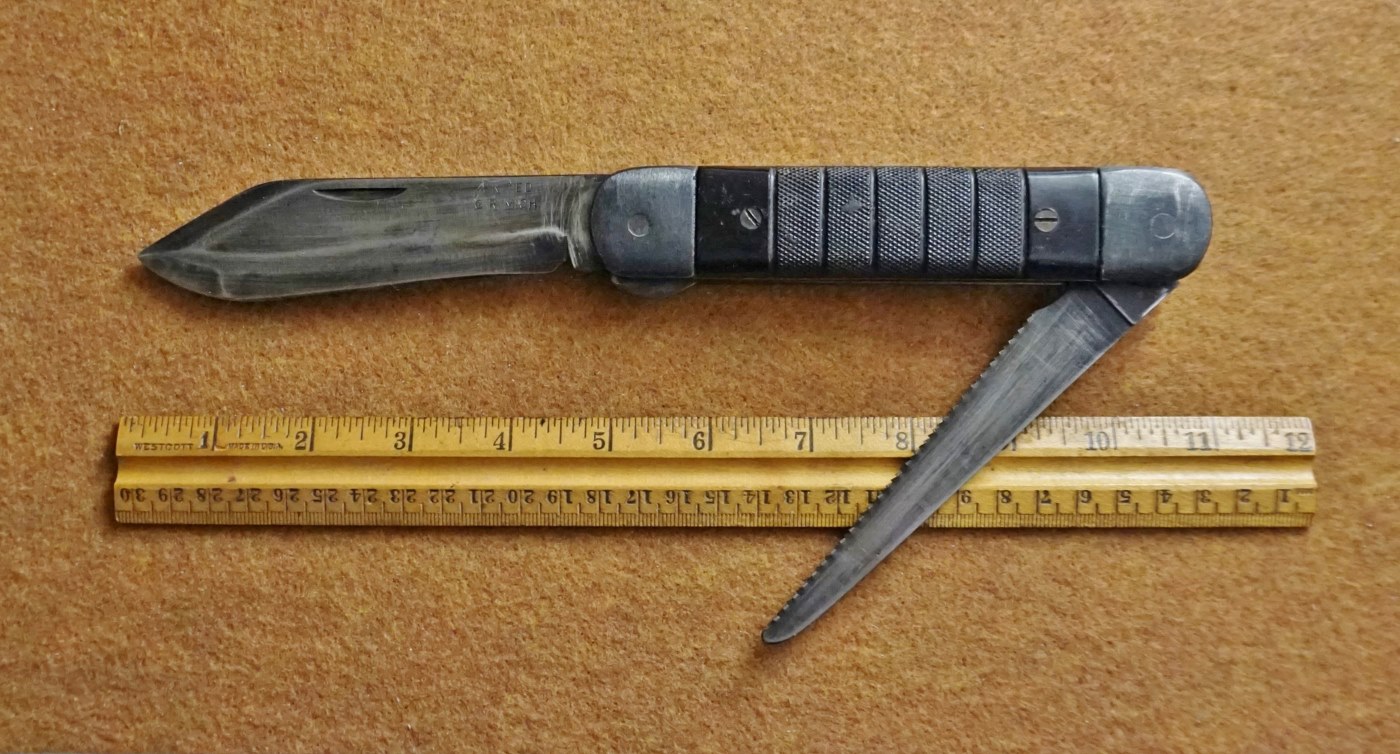 Military United Survival Knife (1400x754).jpg