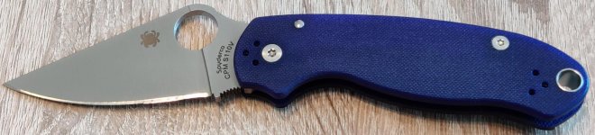 Spyderco_Para3_3.jpg