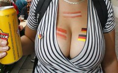 Fussballtitten.jpg