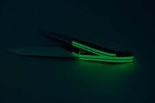 glow800.jpg