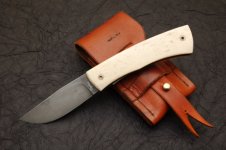 Mule mit Knochen mit Tasche.jpg