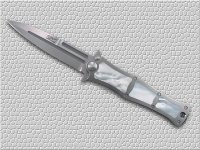 maxx_pearl_001.jpg
