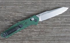 BM940left.jpg