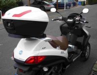 Piaggio Seite rechts hinten.jpg