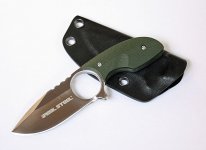 RealSteelNeckKnife.jpg