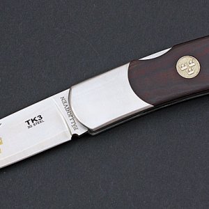 FkTk3Maroon F