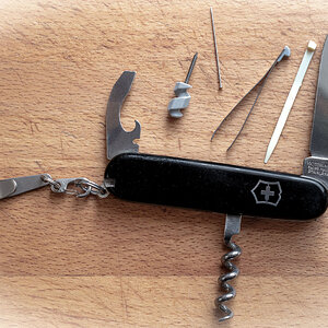 2025-04-12_Victorinox Waiter_0001.jpg