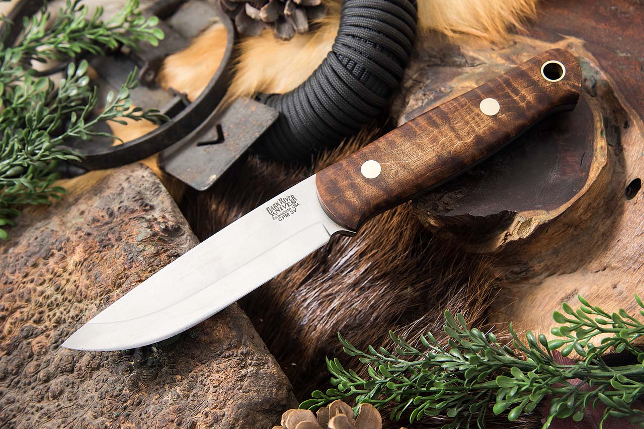 bushcrafter 2 3v dark curly maple black liner brass jenni
