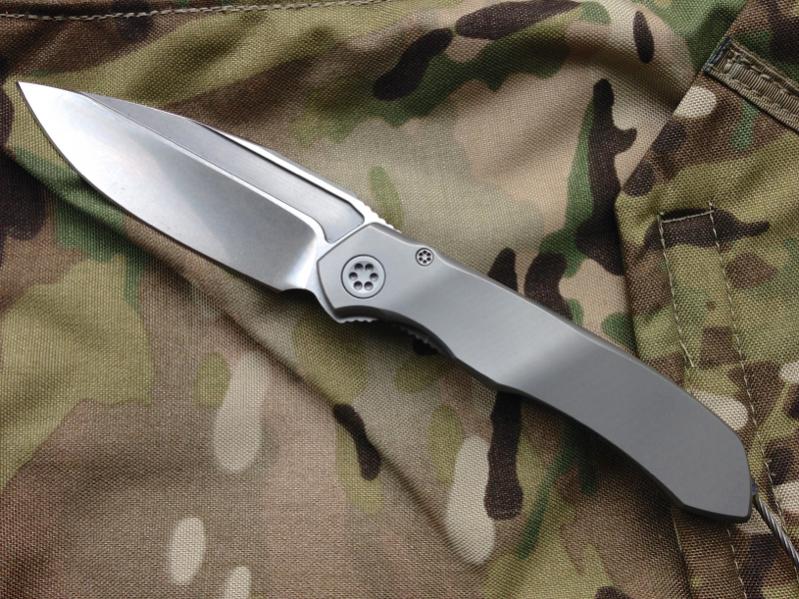Microtech Anax – 09