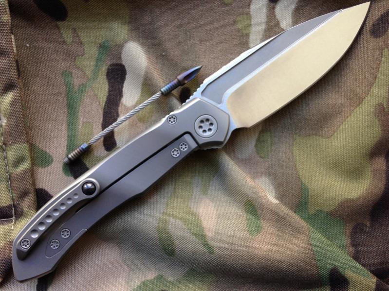 Microtech Anax – 23