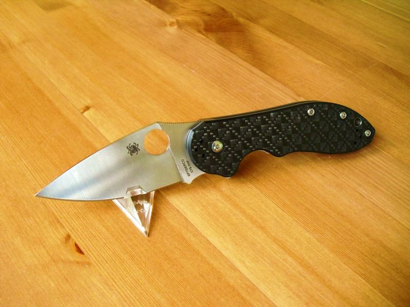 Spyderco Domino C172CFTI 002