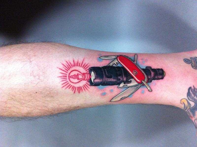 Taschenlampe Tattoo