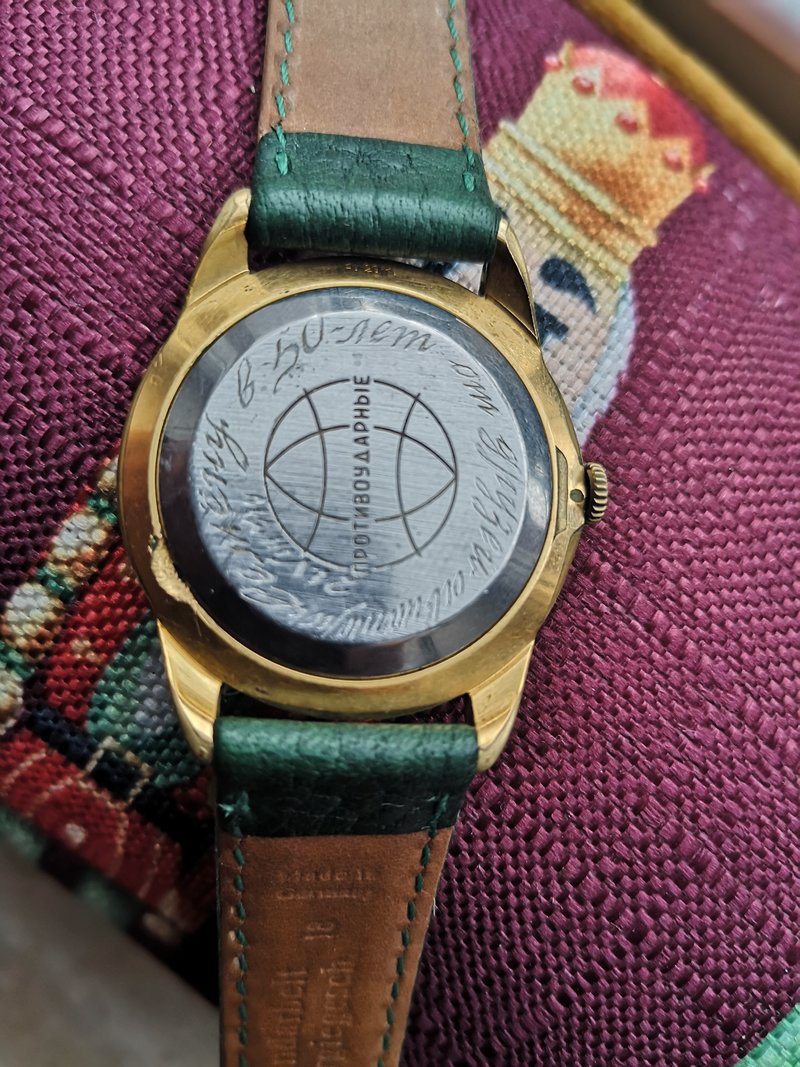 47033373pg.jpg