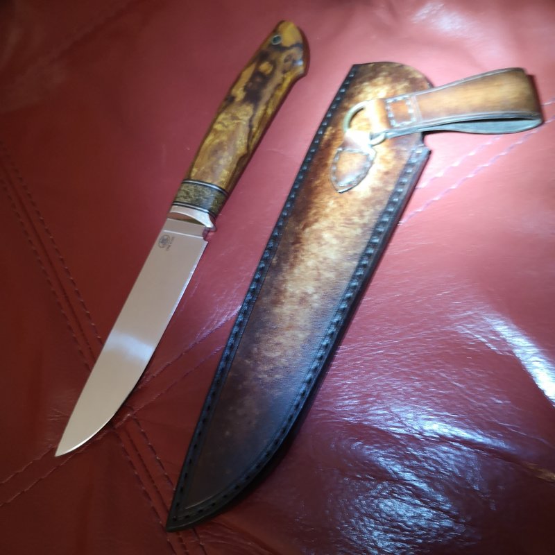 42583325oa.jpg
