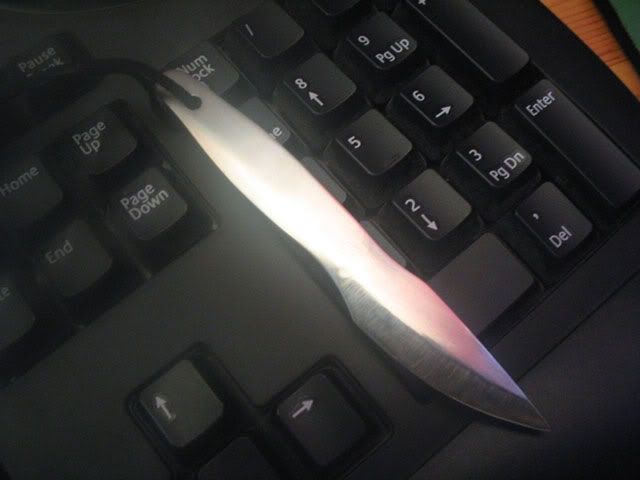 neckeknife.jpg