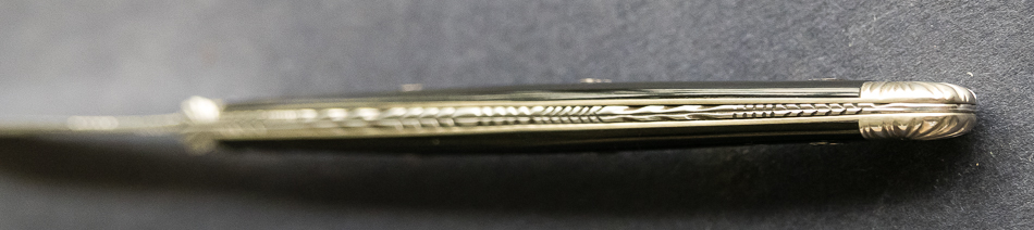 29019647ux.jpg
