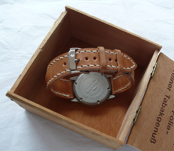 ArmbandF1.jpg