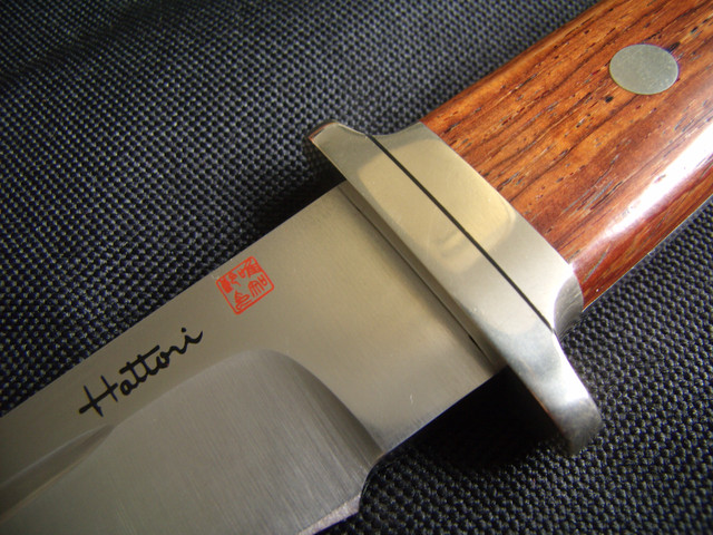 Hattori FT-100C Fighters (Cocobolo Wood Handle)