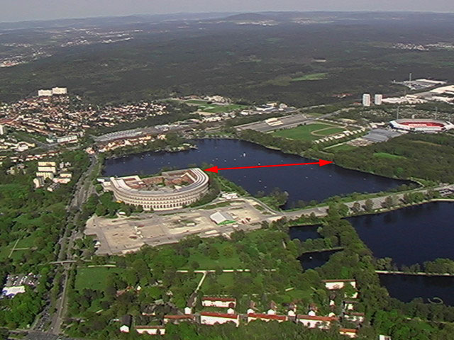Dutzendteich_und_Stadion.JPG
