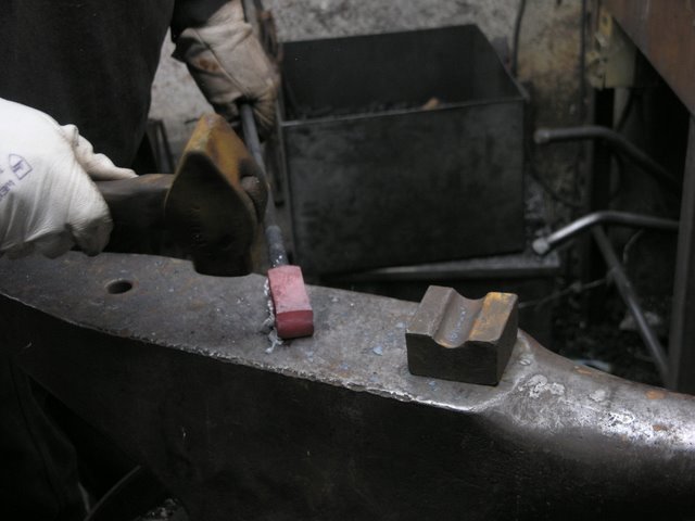 PC200408.JPG