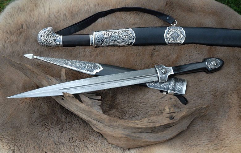 Kinshal_Shashka.jpg