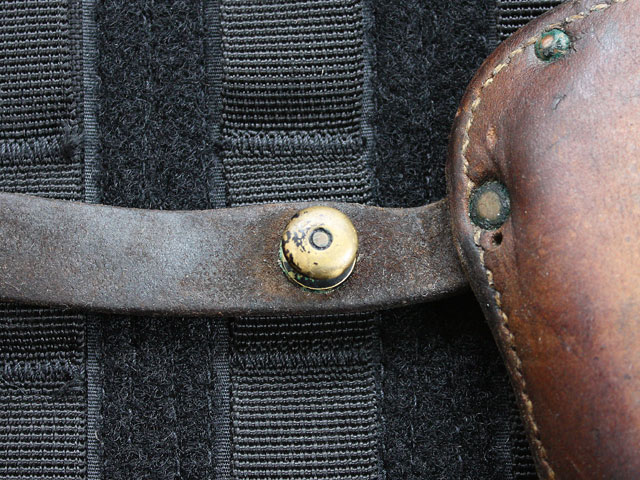 Beiltaschenknopf4.jpg