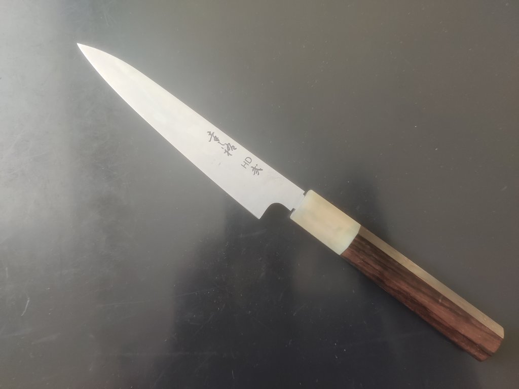 45996624cr.jpg