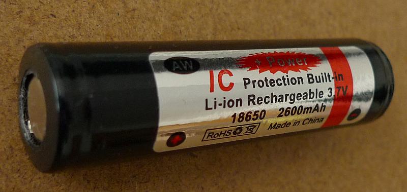 AW-2600mAh-flat-top.jpg