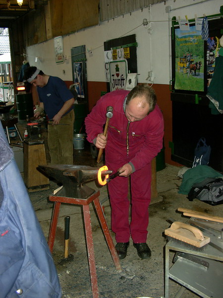 hufschm03.jpg