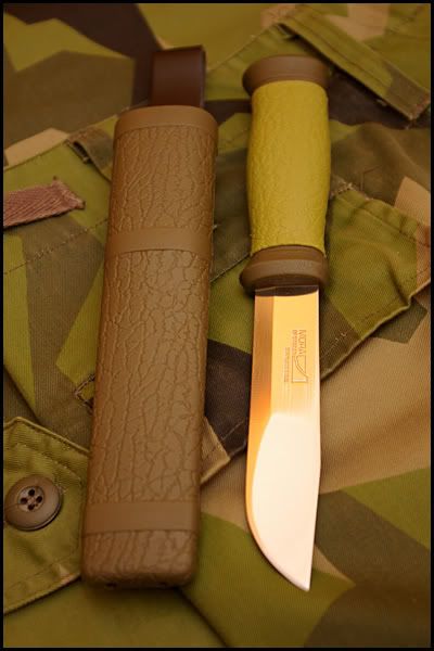 mora2000_01.jpg