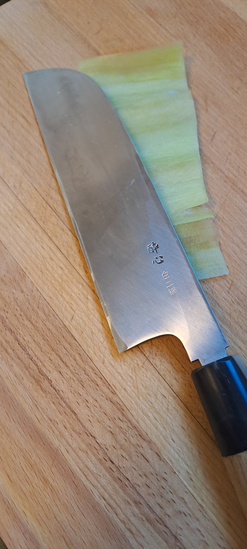 45250751lx.jpg