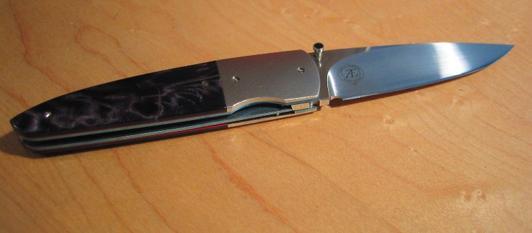 andre_e_thorburn_folder.jpg