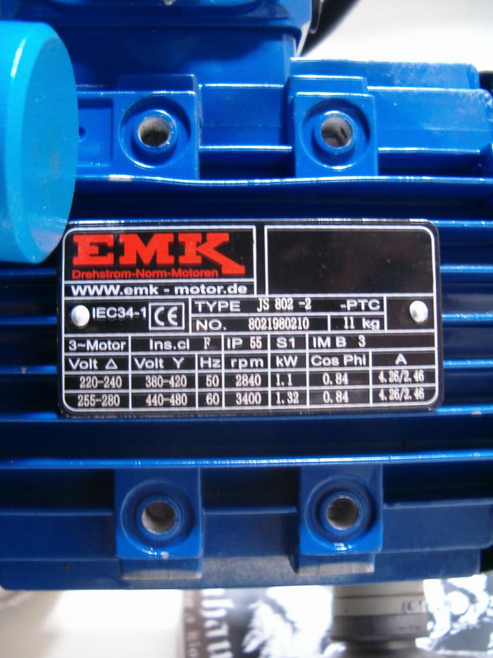 5896452.jpg