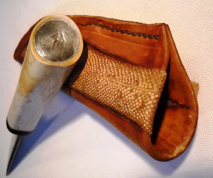 Wootzmesser_einget_tet_6_.JPG