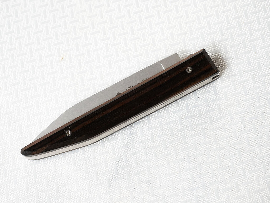 48424140bo.jpg