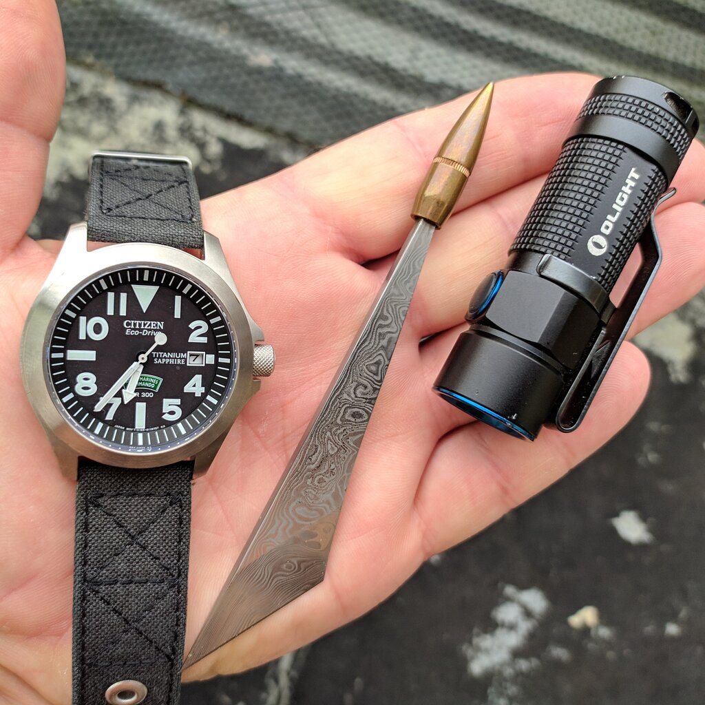48369322ux.jpg