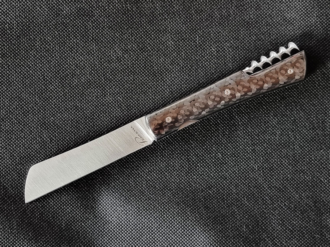 Perceval-Le-Vendredi-Carbon.jpg