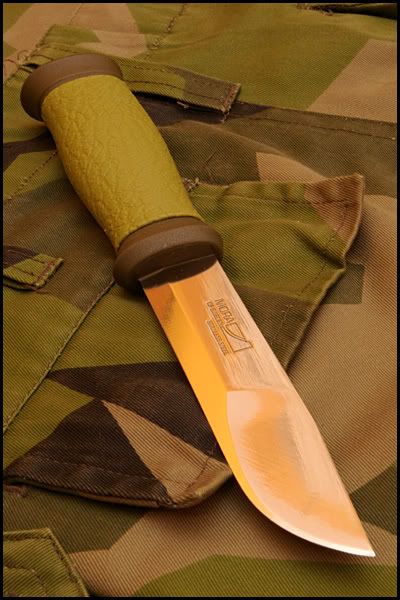 mora2000_02.jpg