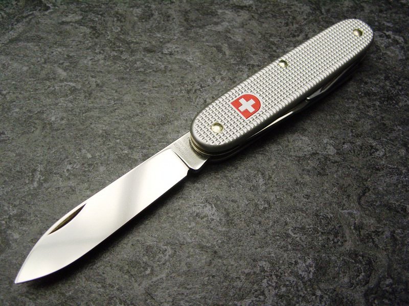 Victorinox_Soldier_Klinge.jpg