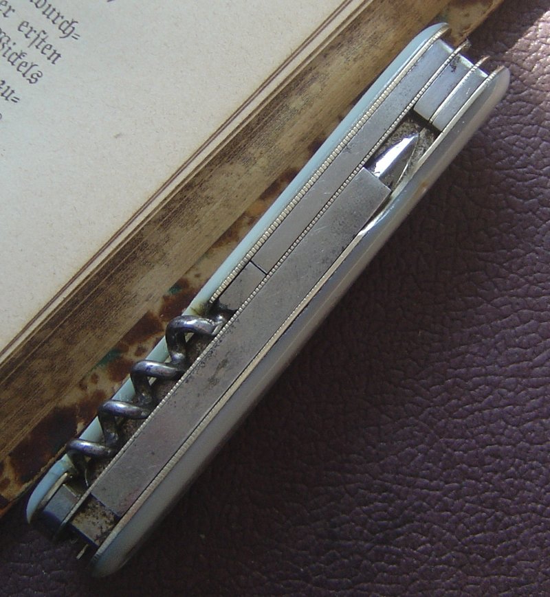 8114760akh.jpg