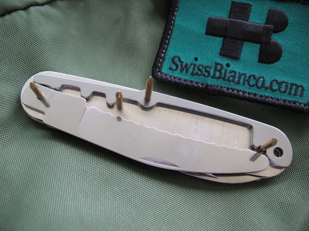 1083-1.jpg