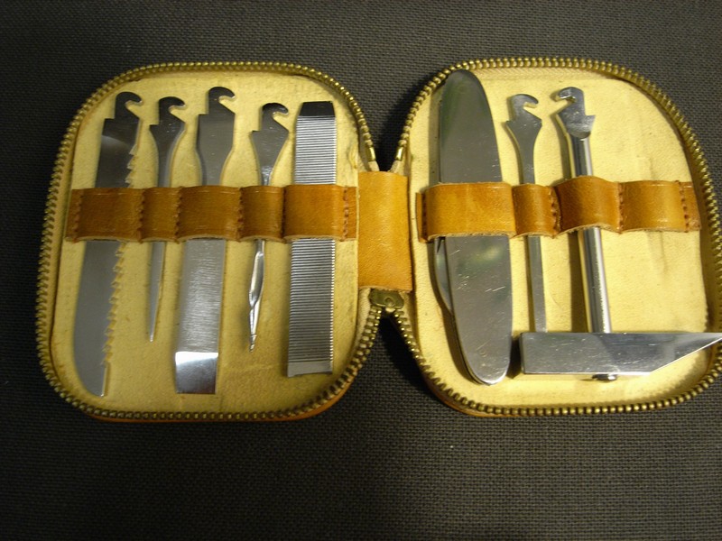 Werkzeugset2.jpg
