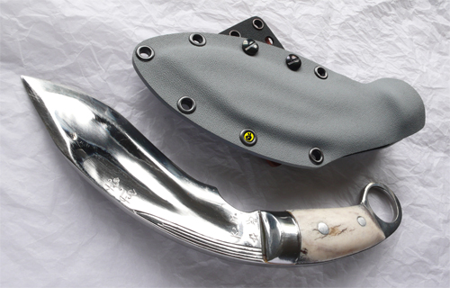 Kukri-grau1.jpg