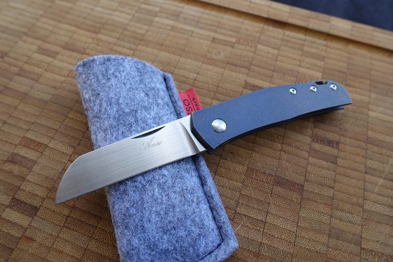 35750037oi.jpg