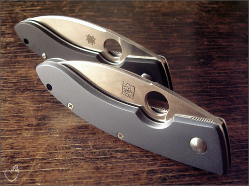 spyderco_lum_pair_07.jpg