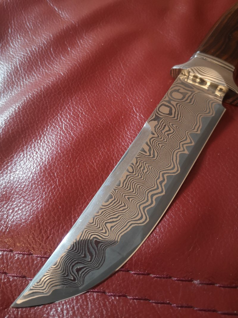 44907545bt.jpg